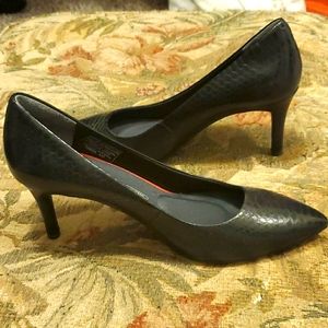 Rockport heels